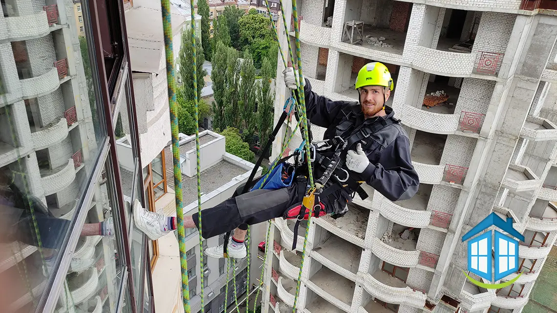 Заміна склопакета в алюмінієвому фасаді